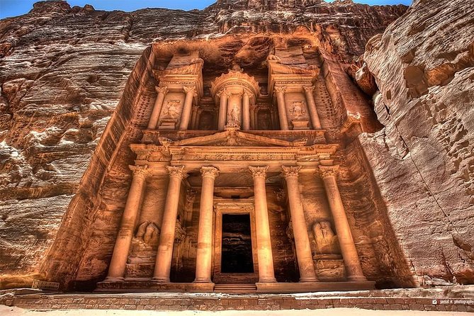 2 Day 1 Night Wadi Rum (Overnight) & Petra Shore Excursion - Lunch, guides, and the human side of the trip