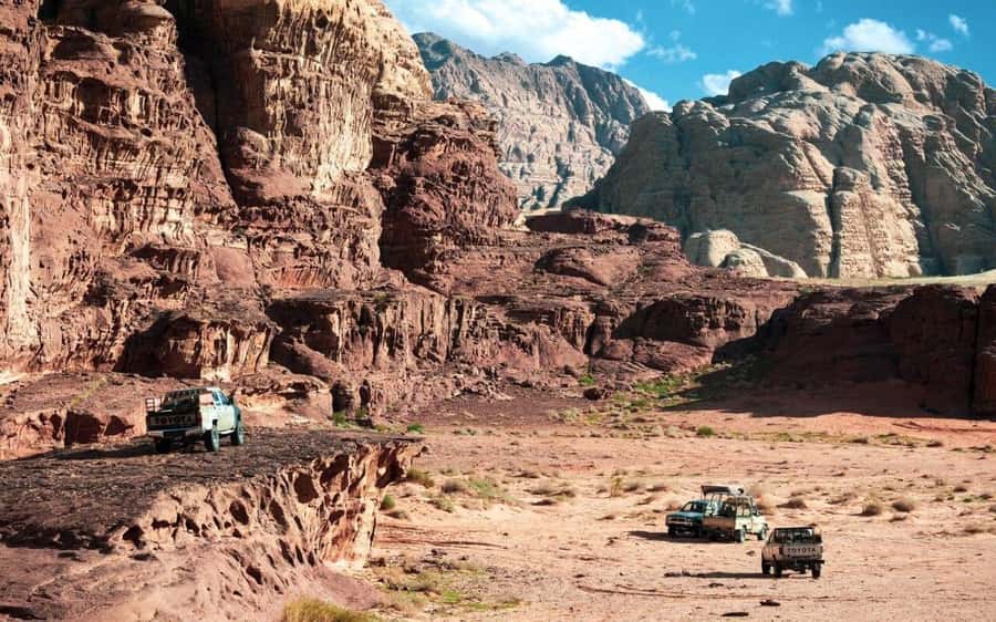 2-Day Tour from Amman to Petra, Wadi Rum, and Dead Sea - Guide service and the personal touch