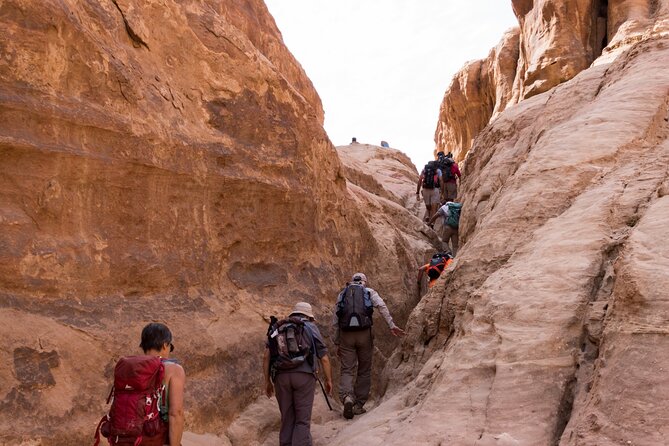 2 Days Guided Hiking Tour To Wadi Rum Jebal Al Hash - White Desert, Qatar Spring, and Wadi Nuqra