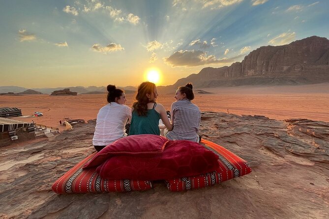 2 Days Tour of Petra, Wadi Rum, and Dead Sea from Amman - Meals, comfort, and the private format