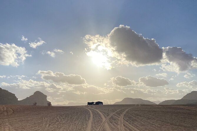 3-Day Group Tour to Petra, Wadi Rum and northern Jordan from Amman/Dead Sea - Guides, drivers, and group size
