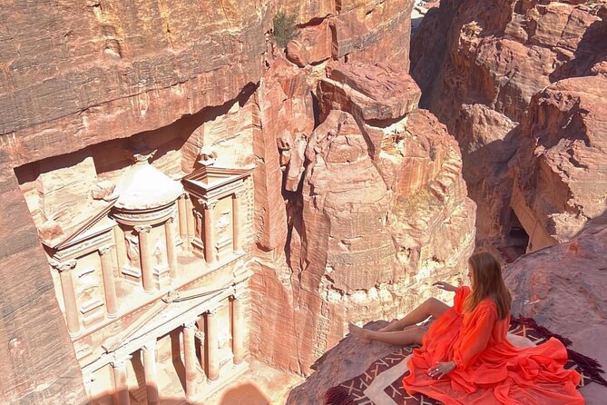 3 Days Petra Wadi Rum Aqaba and Dead Sea Private Guided Tour - A private vehicle makes the difference