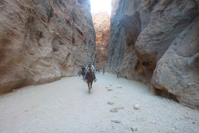 3 Hour Horse Riding Adventure around the Petra Area - Siq Ghrab and the Neolithic village