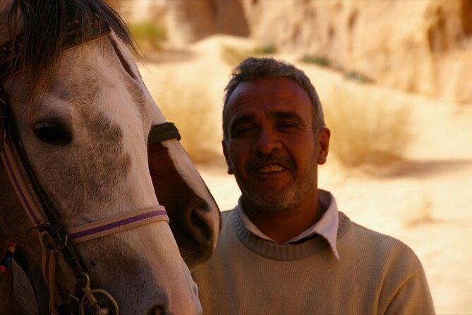 3 Hour Horse Riding Adventure around the Petra Area - Tea with Bedouin hosts