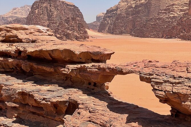 4 Hour Jeep Tour Wadi Rum Desert Highlights (morning or sunset) - Walking into Khazali Canyon