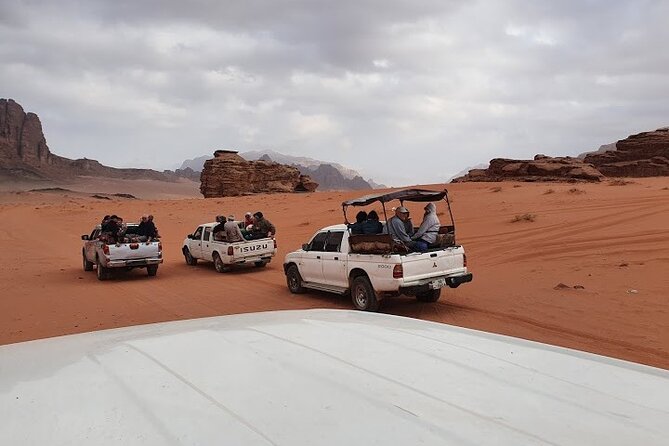 4 hours Jeep tour with overnight - The Jeep route through Wadi Rum