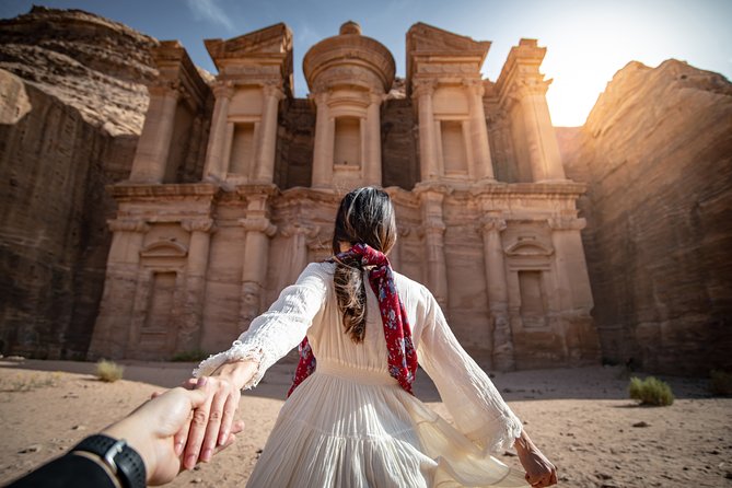 4-Night Jordan Wonders Amman Hotel:Petra,Wadi Rum,Aqaba& Dead Sea - Day 2: Walking through Petra’s Siq to the Treasury