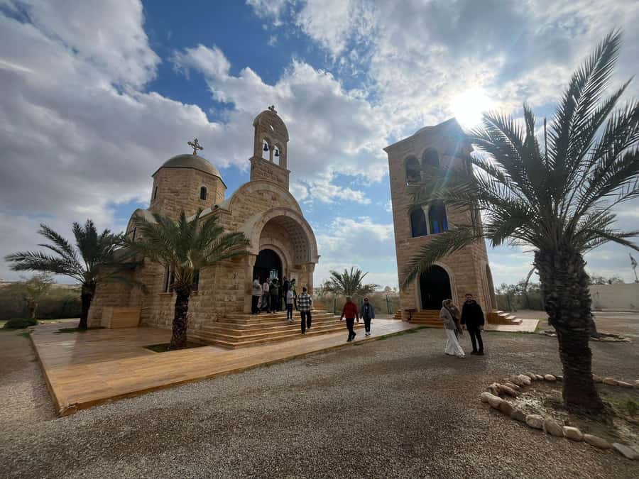 5-Day Private Tour from Amman: Petra, Wadi Rum & Dead Sea - A packed first day in Amman, Jerash, and Ajloun