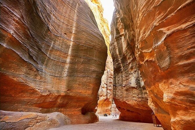 8 Days Jordan Tour: Petra, Wadi Rum, Aqaba - Wadi Rum Day One: Canyons, Arches, and Red Sand
