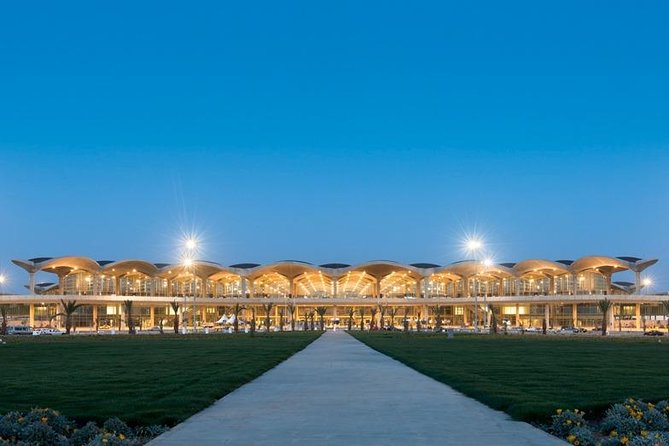 Airport Transfer To The Dead Sea - What you get inside the vehicle