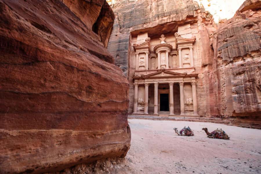 Amman: Amman, Jerash, Petra, Wadi Rum, Dead Sea 3-days Tour. - Day 2: Walking through Petra’s Siq