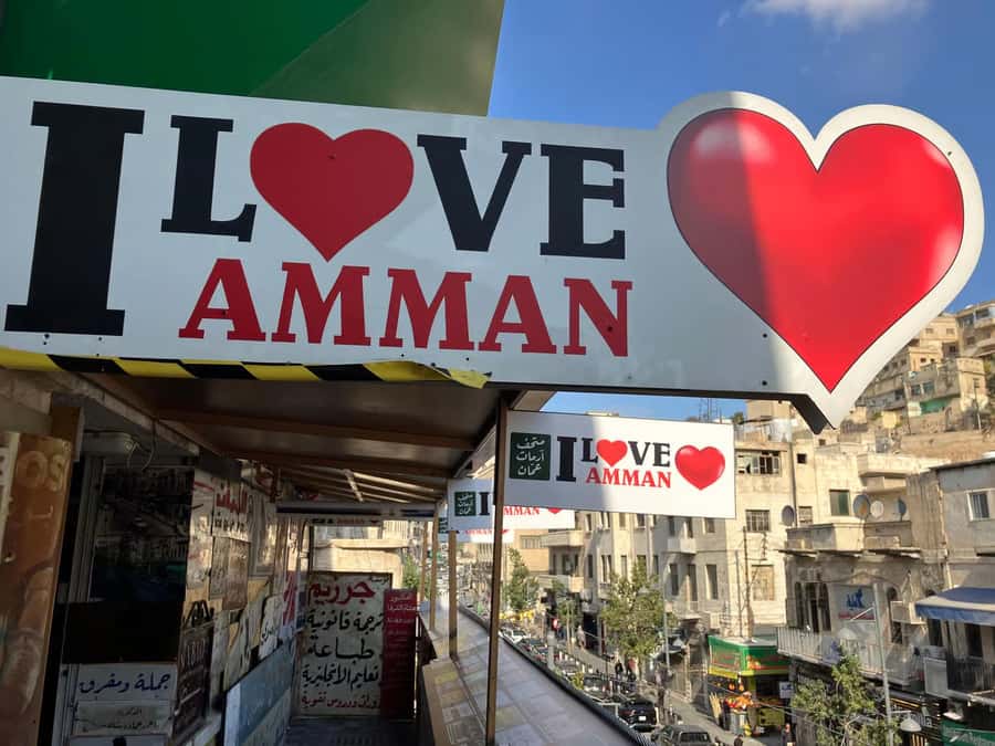 Amman: Culture, History, Tradition & Food Day or Night Tour - Tasting falafel, bread, kunafa, and local treats
