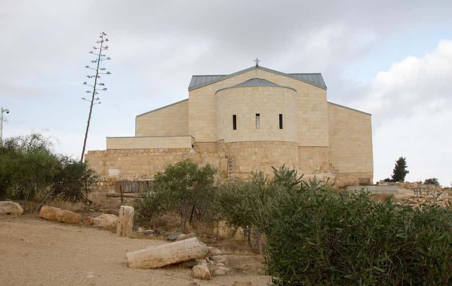Amman :Dead sea, Mount Nebo and St-John church day tour. - Madaba and the church stop, about 90 minutes