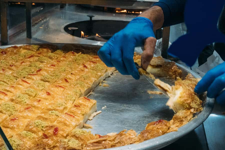Amman: Guided Food Tour in Downtown - Tasting mansaf, Jordan’s famous comfort food