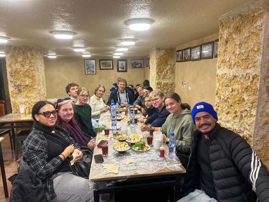 Amman: Hidden Gems & Underground Local Neighborhoods Tour - Street art, small galleries, and creative Amman