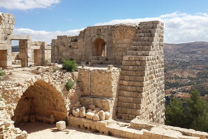 Amman - Jerash - Ajloun - Amman - A private ride with a local human touch