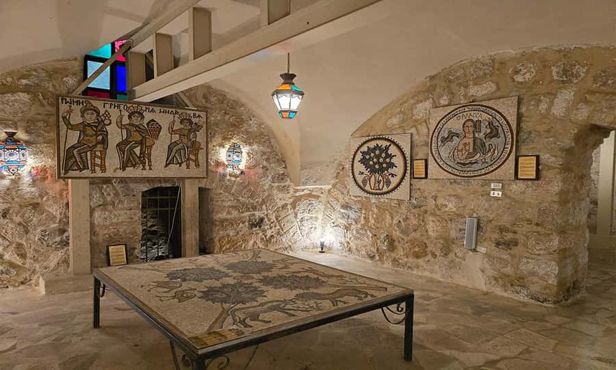 Amman: Madaba City, Mount Nebo & Dead Sea Private Day Tour - Seeing Amman from the Citadel and downtown