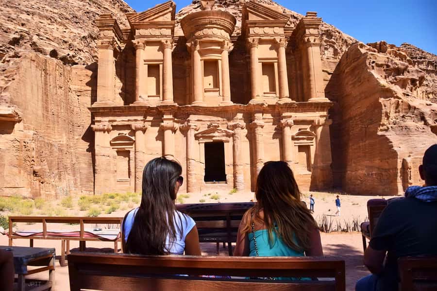 Amman: Petra, Wadi Rum, and Dead Sea 2-Day Tour - Choosing the right Wadi Rum tent