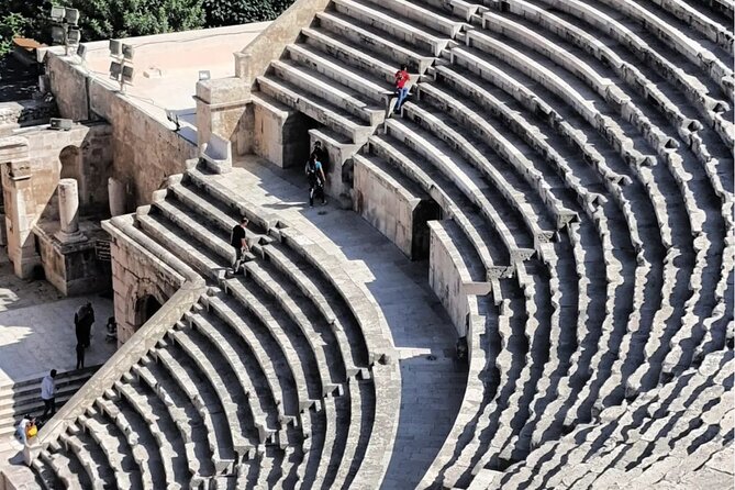 Amman Private City Tour With Local Lunch - The Citadel on Jabal al-Qala