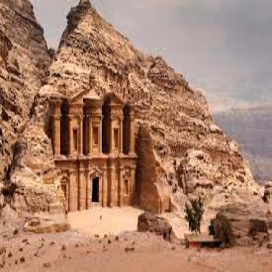 Amman Private Tour Petra Wadi Rum And Dead Sea 2day Bubble - Petra through the Siq and beyond the Treasury