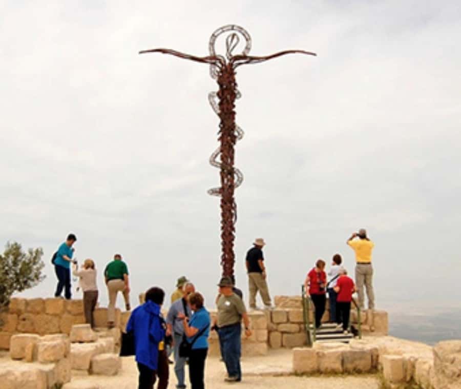 Amman: To Ma'daba -Mount Nebo-Baptism site-Dead sea Day Trip - Key Points at a Glance