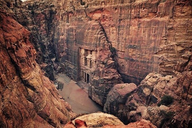 Amman to Petra Round trip Transfer - Leaving Amman at 8:00 am