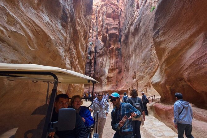 Aqaba Shore Excursion: Private accessible Petra Tour - The Siq: Petra’s dramatic entrance