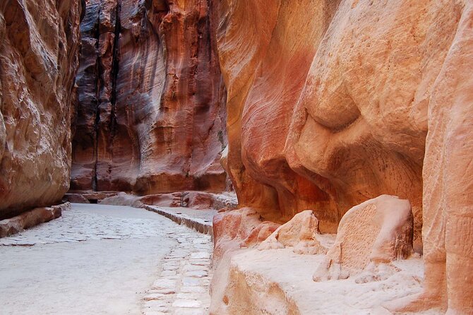 Aqaba Shore Excursion: Private accessible Petra Tour - Reaching Petra before the crowds
