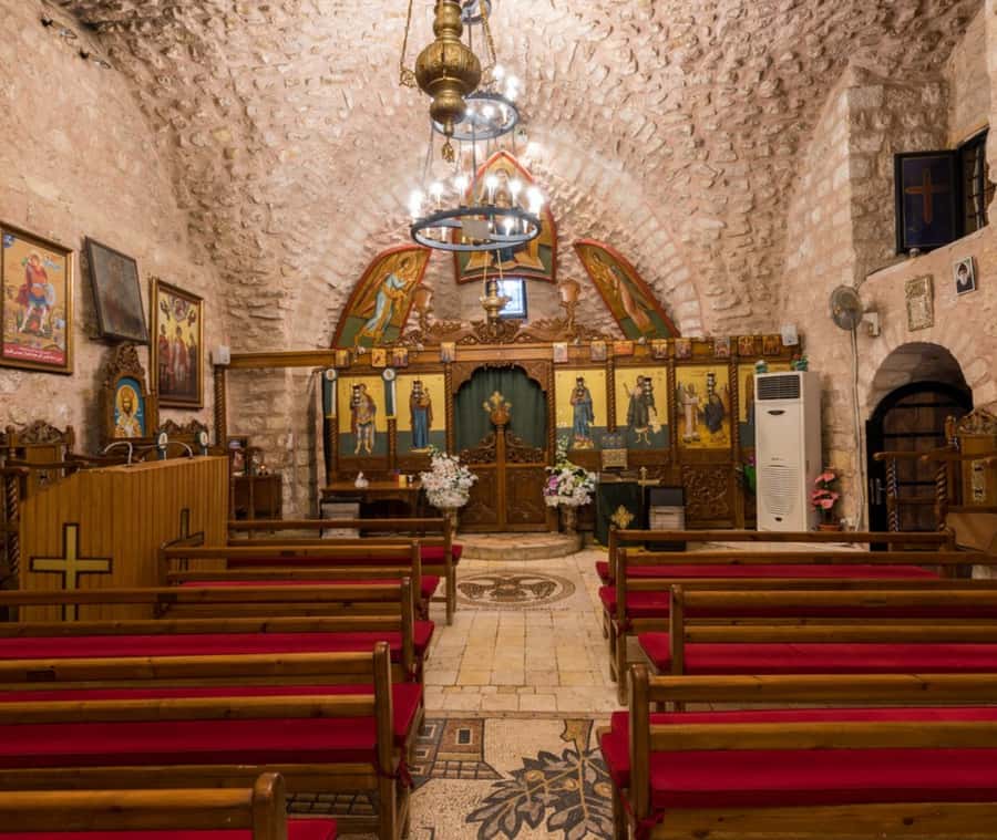 As-Salt: Guided Tour with Local Cuisine Experience - Finishing with Jordanian food