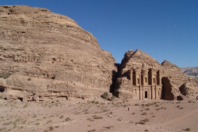 Classic 6 Days Jordan Tour without Hotels - Arrival in Amman and the value of a private pickup
