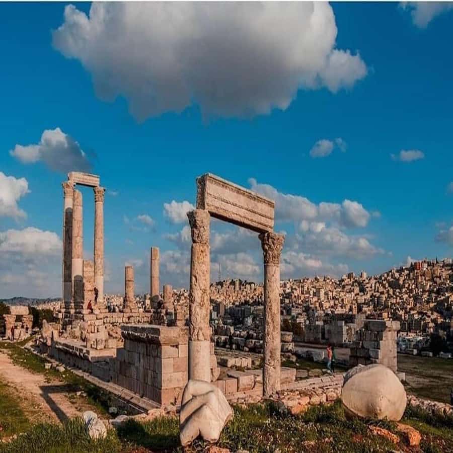 Day Tour Jerash and Amman City Tour From Amman - King Abdullah Mosque: a modern start