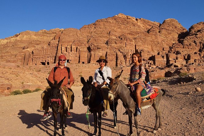 Day Tour to Petra from Dead Sea with lunch - The walk through the Siq to the Treasury