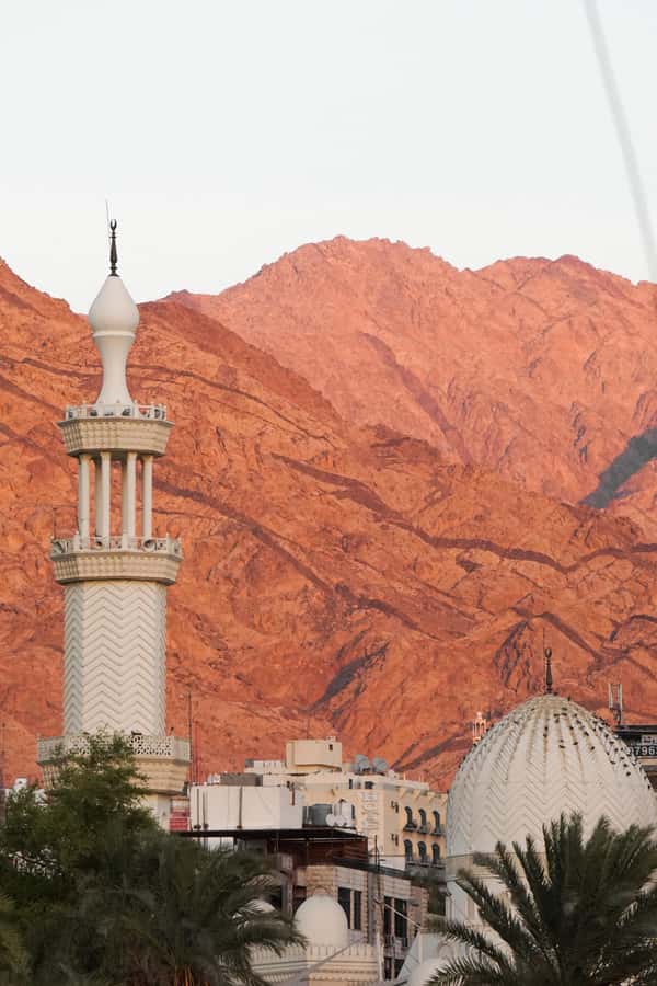 Discover Aqaba in Style: A 3-h City Tour by Car with meal - Ayla and the city’s newer face
