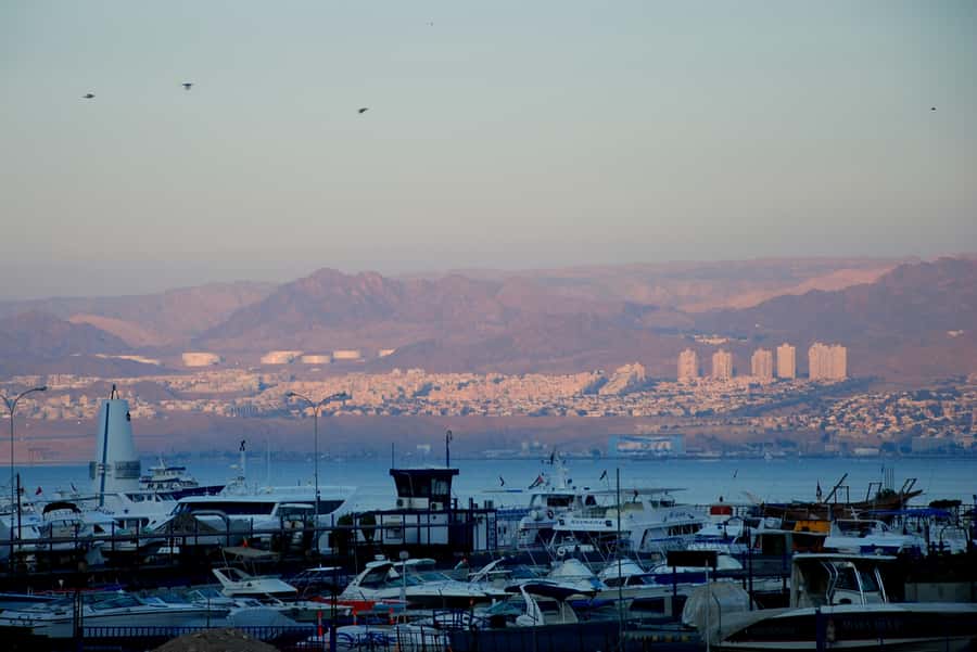Discover Aqaba in Style: A 3-h City Tour by Car with meal - Starting with Aqaba’s historic center