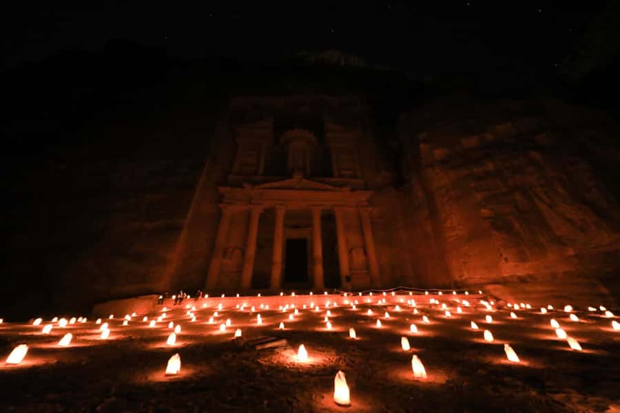 Discover the wonders of Jordan on a private day trip - Three hours among Petra’s carved stones