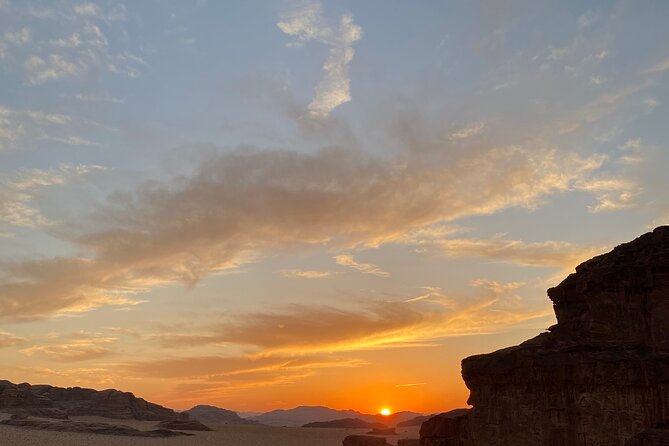 Explore Wadi Rum: Jeep Tour, Bed and Breakfast, and Dinner - Um Frouth Rock Arch and the question of climbing