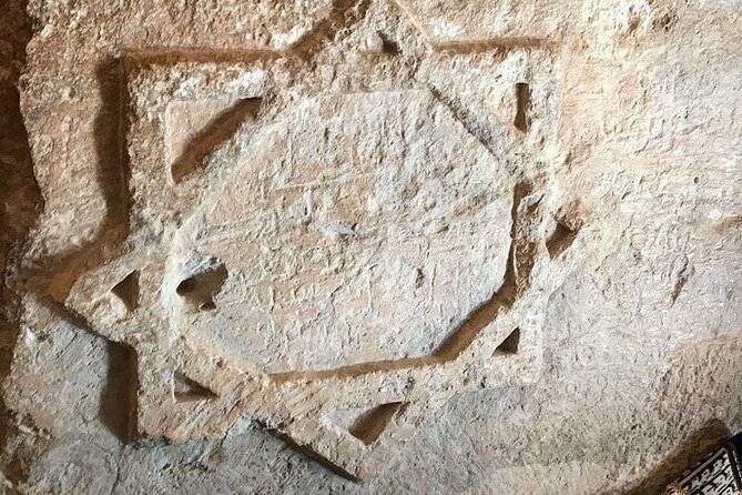 Exploring Shrines, Mosques, and Holy Landmarks Private Tour - Prophet Shuaib near Madaba