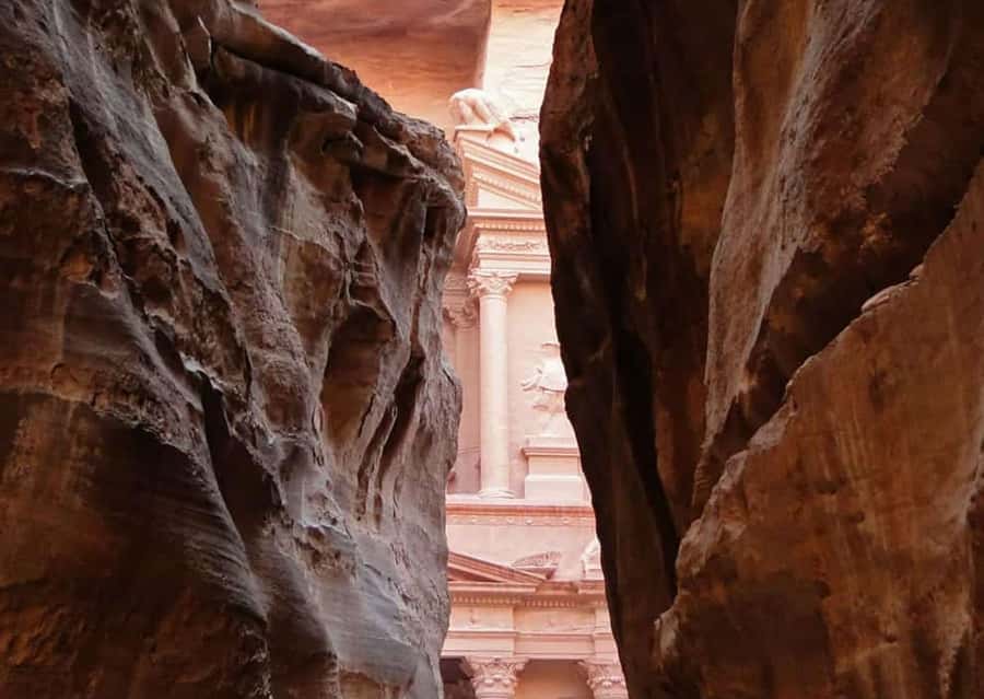 From Amman: 2-Day Petra, Wadi Rum, and Dead Sea Tour - Petra in four hours: a fast look at the Rose City