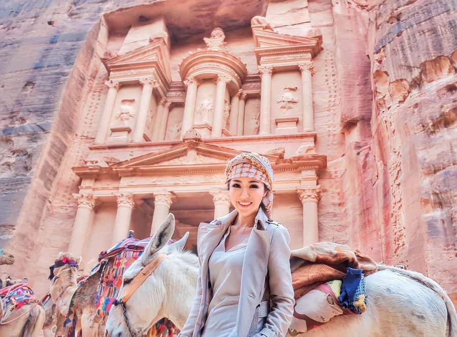 From Amman: Full-Day Private or Group Tour to Petra - The long drive south from Amman