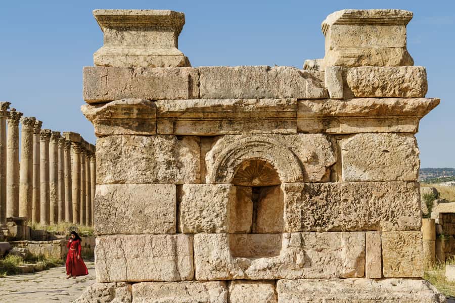 From Amman : Jerash Half Day Tour - Hadrian’s Arch marks a memorable approach