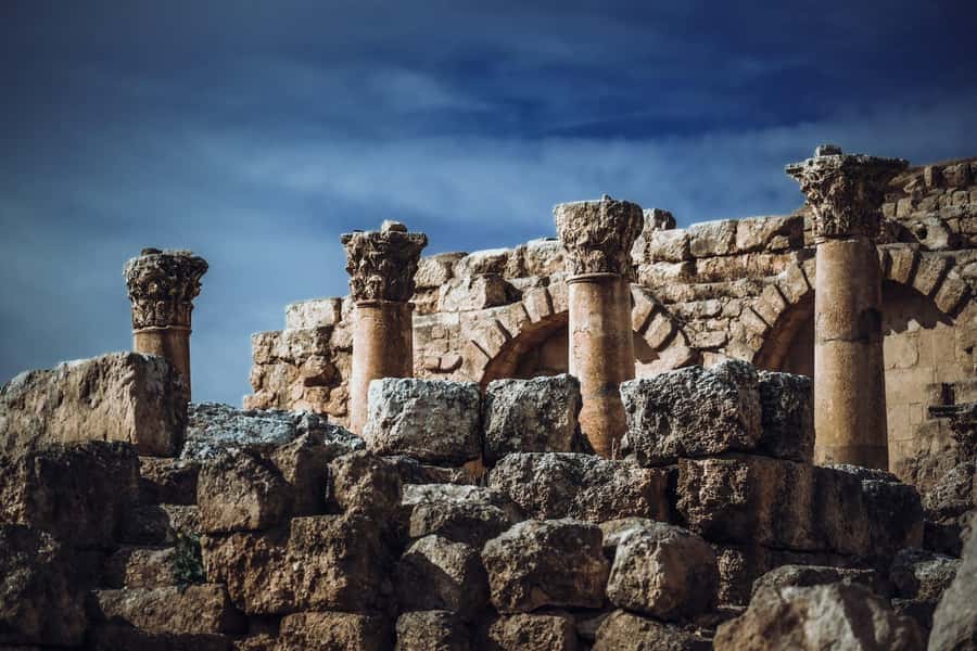 From Amman : Jerash Half Day Tour - The return drive can add Jordanian scenery