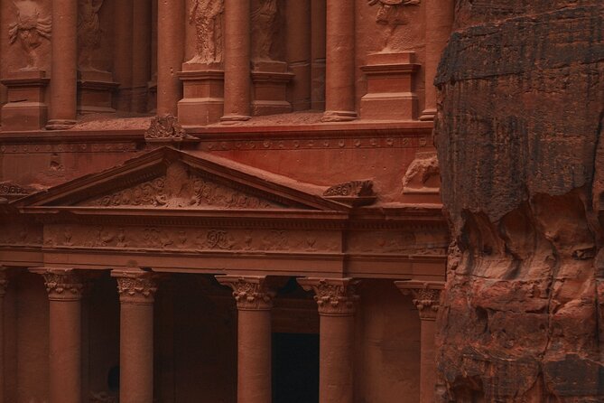 From Amman: Petra and Dead Sea private Full day tour - Who should book this 13 to 14-hour day?