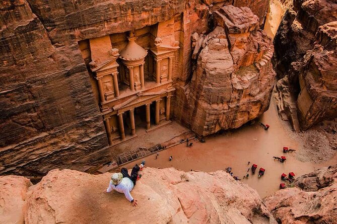 From Amman: Petra and Wadi rum Full day Tour - Four hours inside Petra