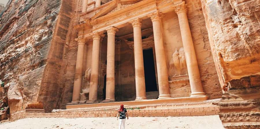 From Amman: Petra & Dead Sea Day Trip - The Namaleh road and its high mountain views