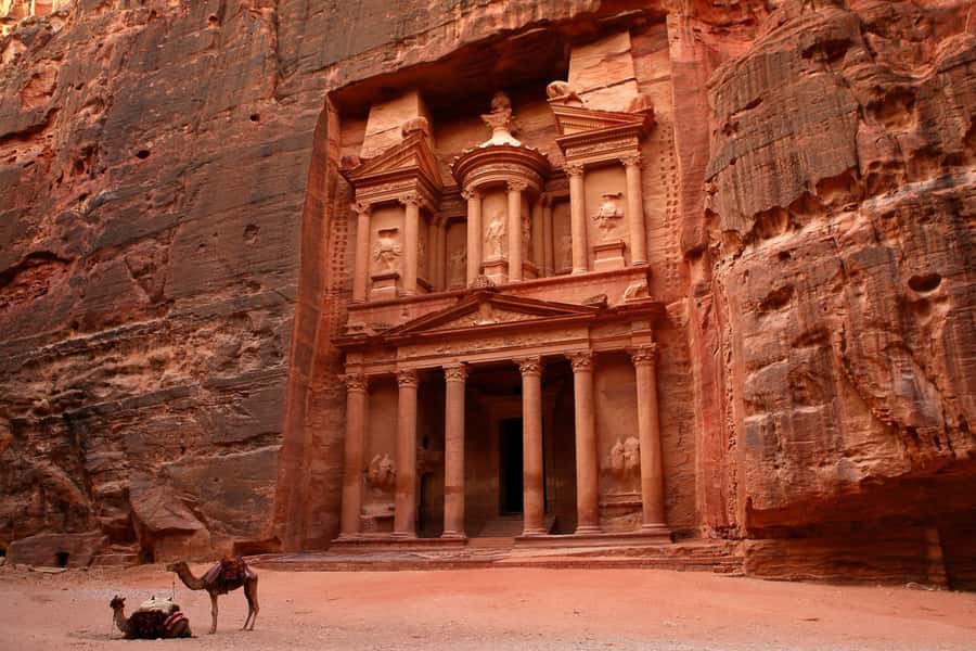 From Amman: Petra, Wadi Rum & Dead Sea 3-Day Tour - Aqaba adds a Red Sea option, not a compulsory detour