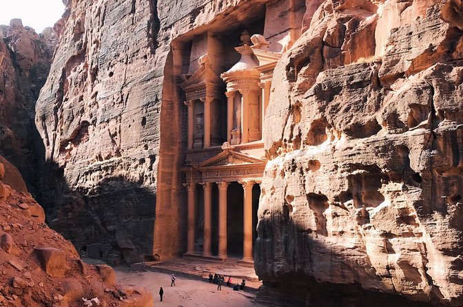 FROM AMMAN | Petra & Wadi Rum in one day | The Jordanian Mappers - The people who make the day work