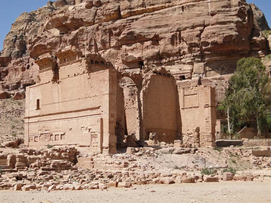 From Amman: Private Day Tour to Petra & Wadi Rum - The two-hour transfer toward Wadi Rum