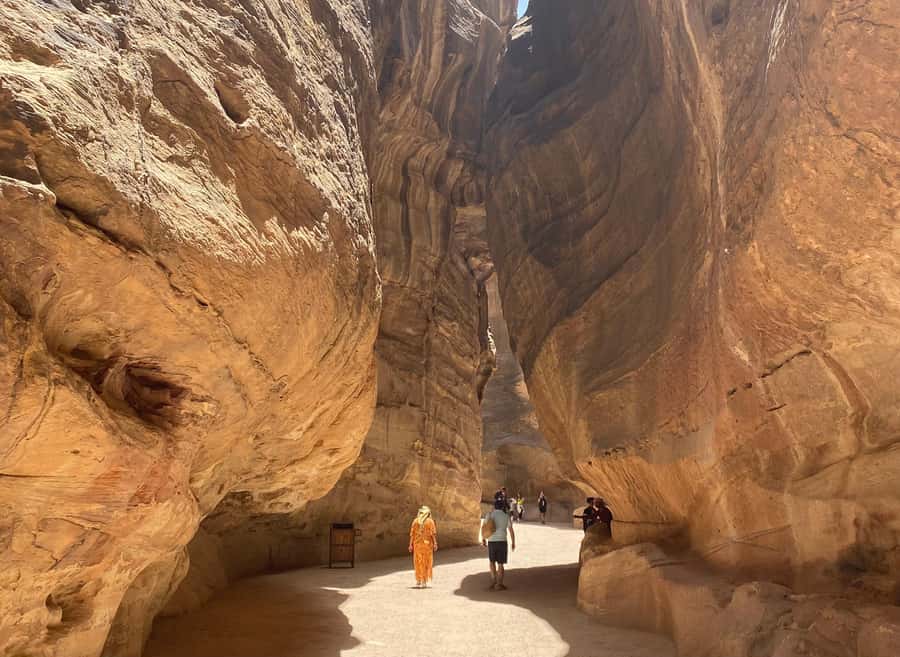 From Amman: Private Day Trip to Petra with Pickup - The desert highway and the long ride south