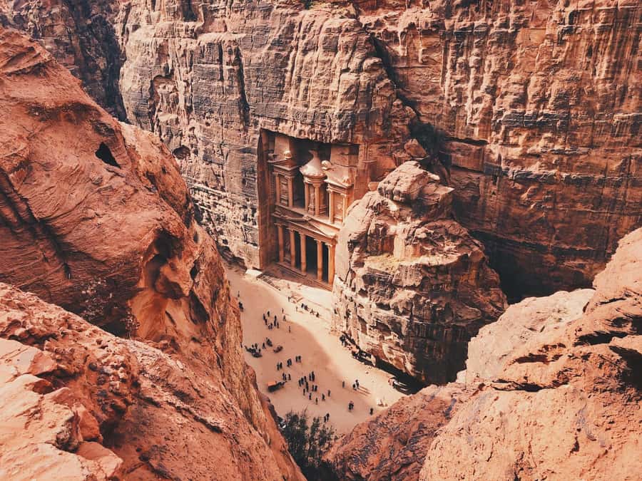 From Amman: Private Full-Day Tour to Petra with Pickup - The long ride from Amman to Petra