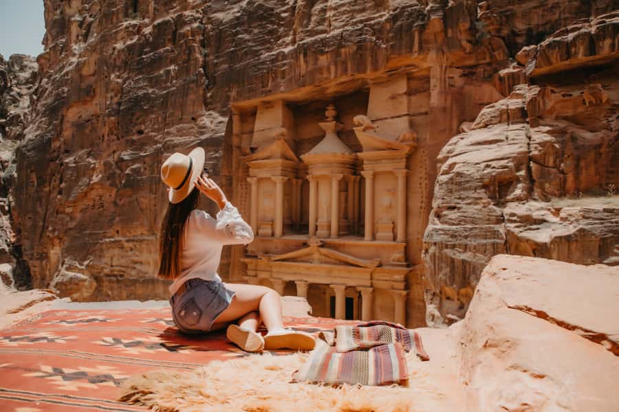 From Eilat: Petra Tour with Transfer and Lunch - The viewpoint stop and the practical cost of crossing